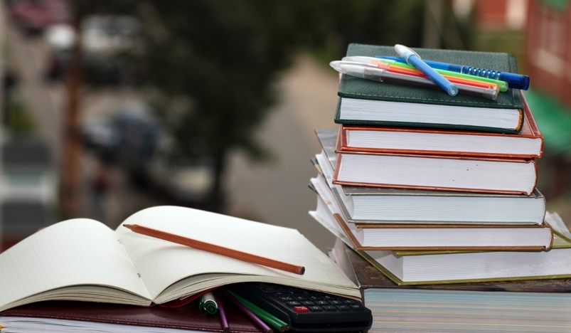 Free Textbooks and Transport for Eligible Non-Qatari Students in Qatar