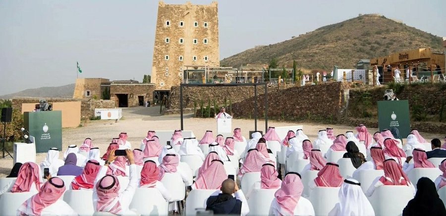 Government Plans Major Shift of Conferences to Local Tourism Venues