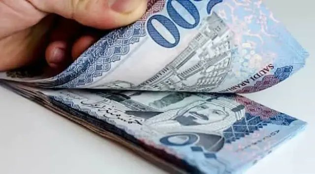Saudi HR Ministry Clarifies Steps for Workers Facing Delayed Salary Payments