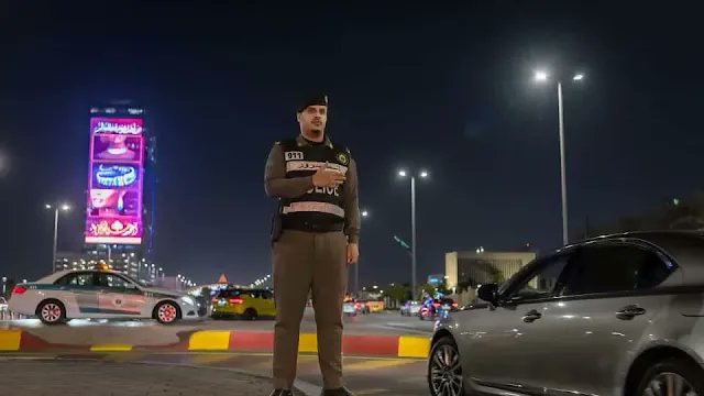 Saudi Traffic Department Sets Fines Up to SR900 for Illegal Window Tinting
