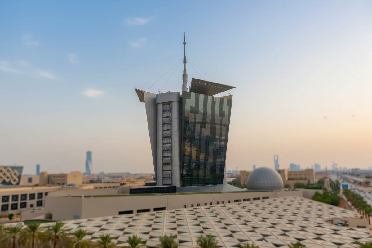 Saudi CSTC Imposes SR149 Million in Fines for Telecom Law Violations in 2025