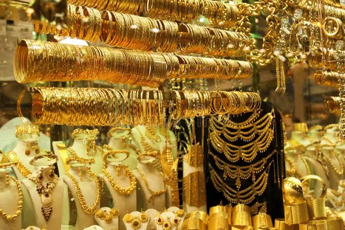 Gold Price in Qatari Market Falls by 0.52% This Week