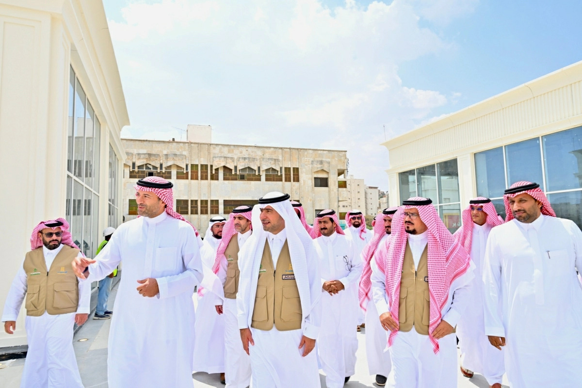 Saudi Minister Launches Al-Baha Municipal and Housing Projects Worth Over SR1.67 Billion