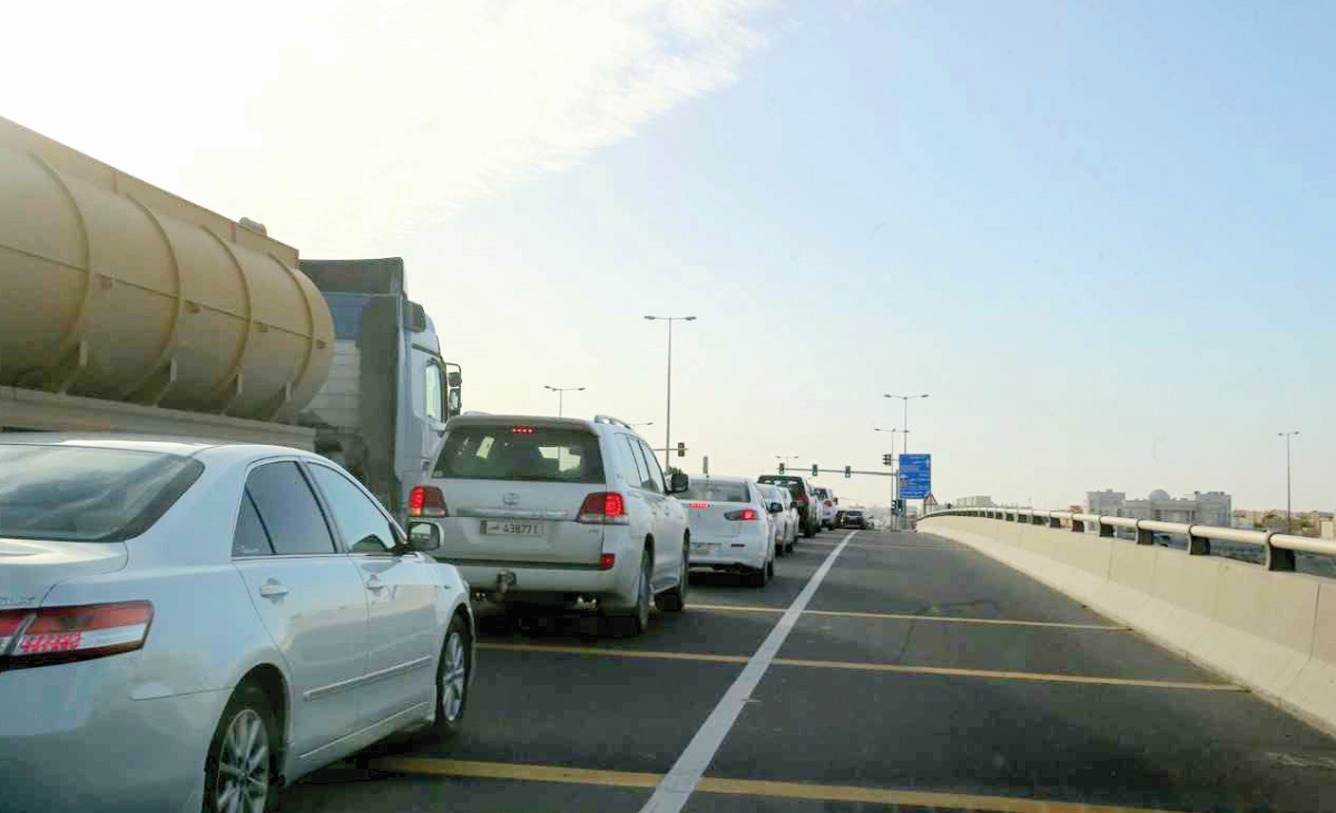 Residents Call on Ashghal to Address at Qatar's Al-Sakhama Intersection Congestion