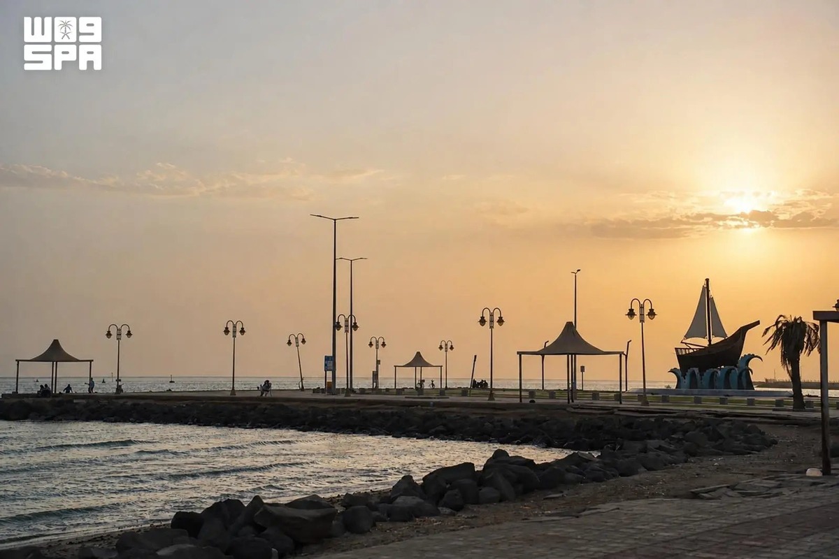 Kitesurfing Becomes Popular on Saudi Arabia’s Red Sea Coast