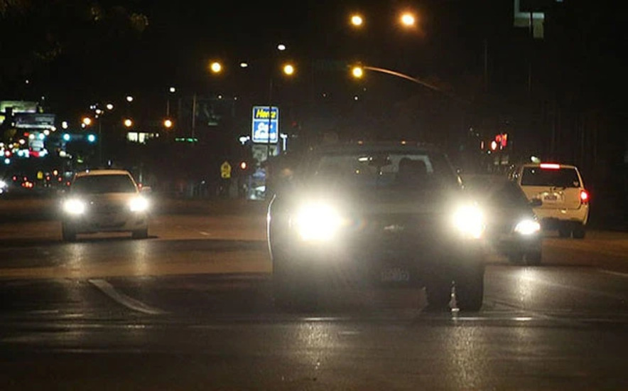 MoI warns Qatar drivers of fines up to QR10,000 for driving without lights