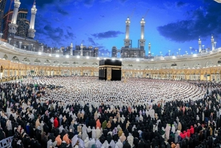 Saudi Arabia Reminds Multiple-Entry Umrah Visa Holders of Service Booking Rules