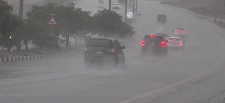 Red Alerts Issued for Heavy Rain and Flash Flood Risk in Asir