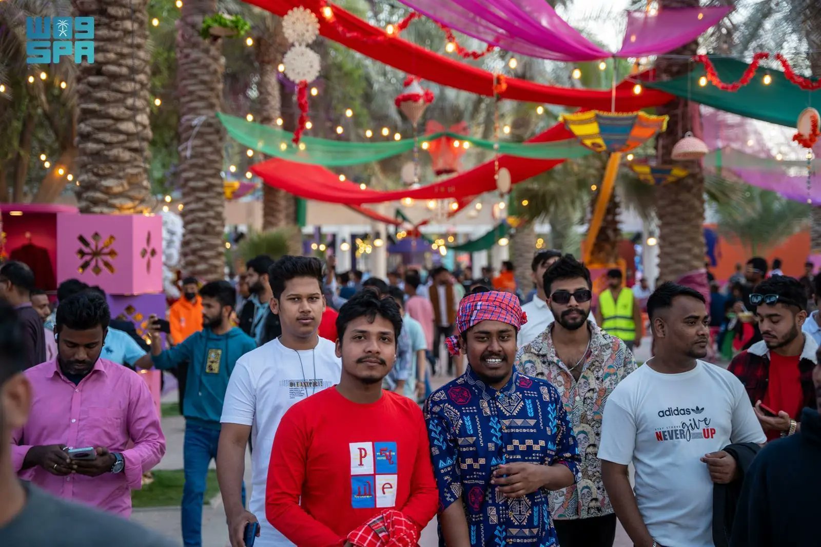 Which Country Has the Most Expats Living in Saudi Arabia?