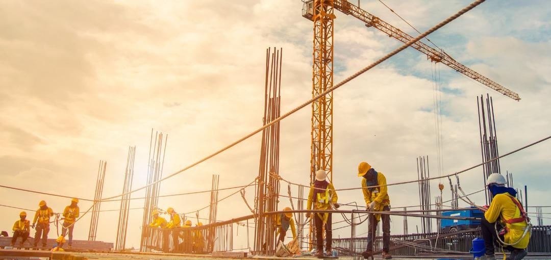 Ministry of Labour shuts 388 work sites for violating summer work ban rules
