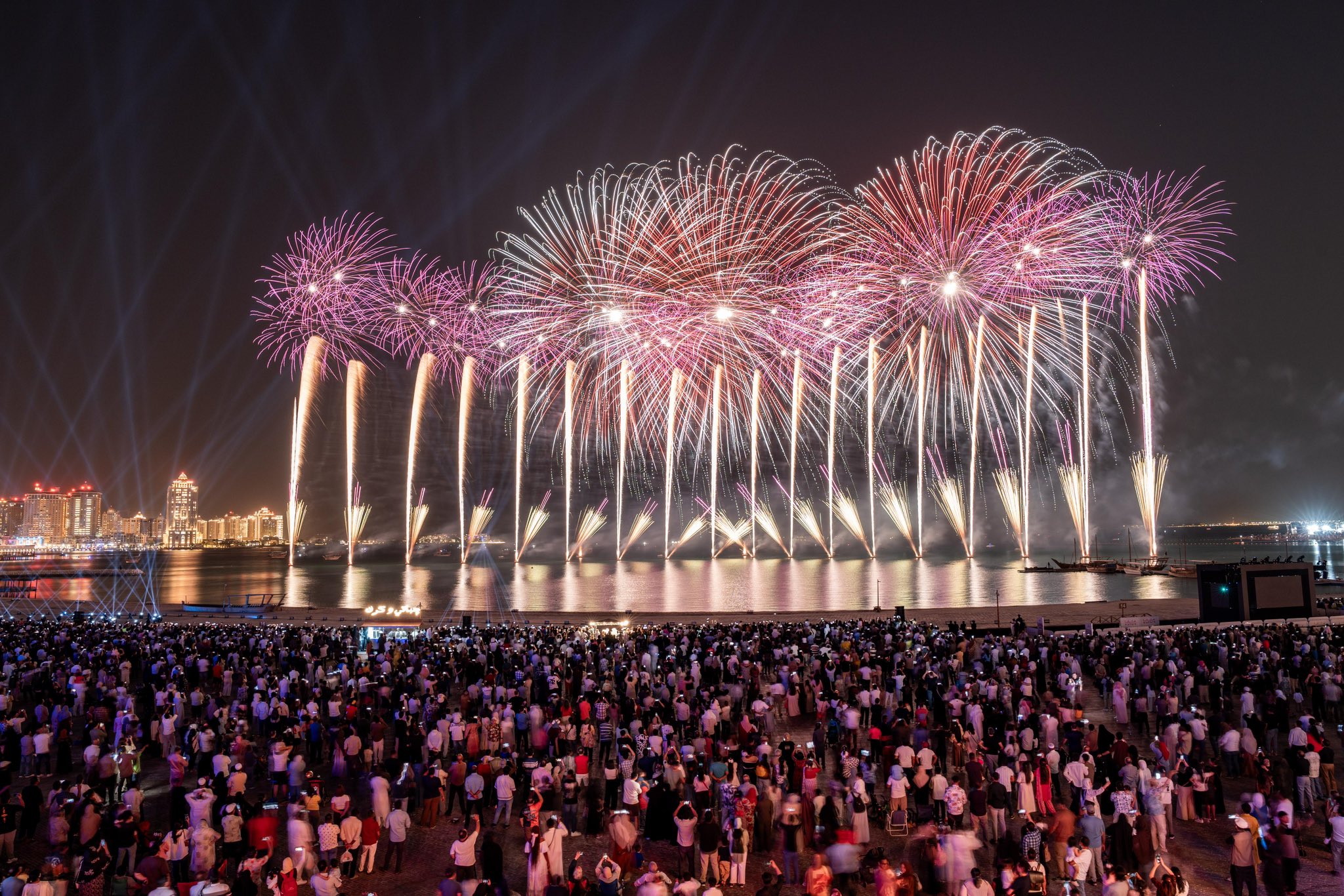 Qatar Civil Aviation Authority sets new requirements for fireworks and laser displays