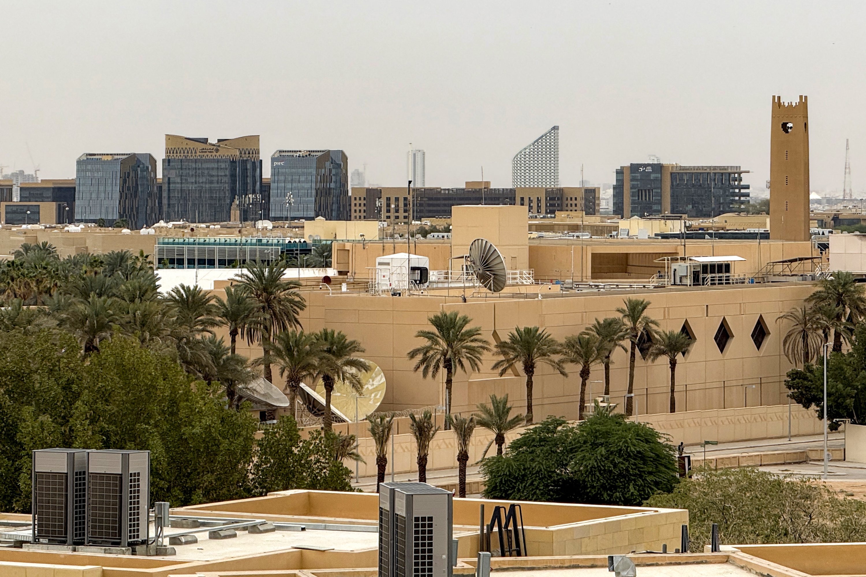 US Orders Embassy Staff and Families to Leave Saudi Arabia